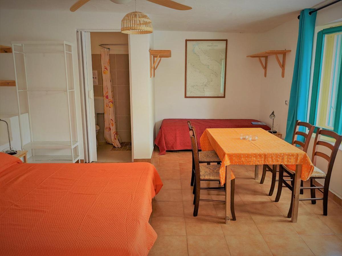 Cala Vinagra House Bed and Breakfast Carloforte  Eksteriør billede